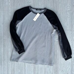 NWT Doe & Rae Color Block Waffle Knit Crew Neck Long Sleeve Shirt Size Medium